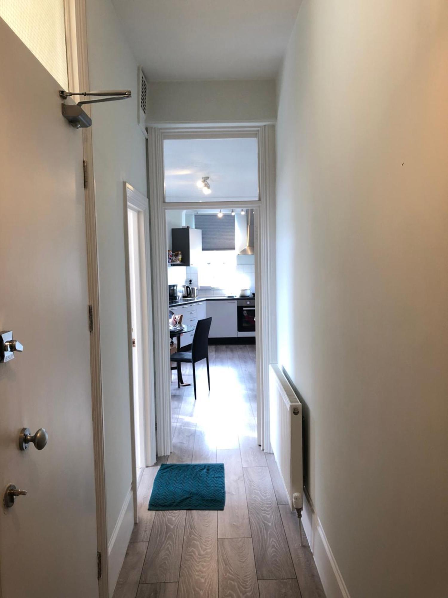 Single Near Bayswater Close To Tube & Bus Guest house London